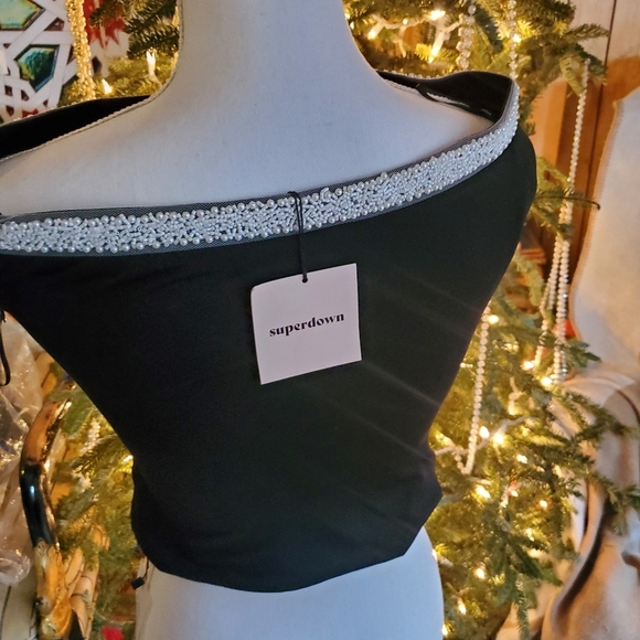 New Showpo Revolve HALTER pearl NECKLINE Keyhole TOP IN BLACK sz XS ruched - Picture 12 of 13